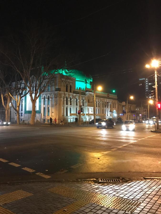 Атмосферная Квартира В Центре Одессы Odessa Ngoại thất bức ảnh